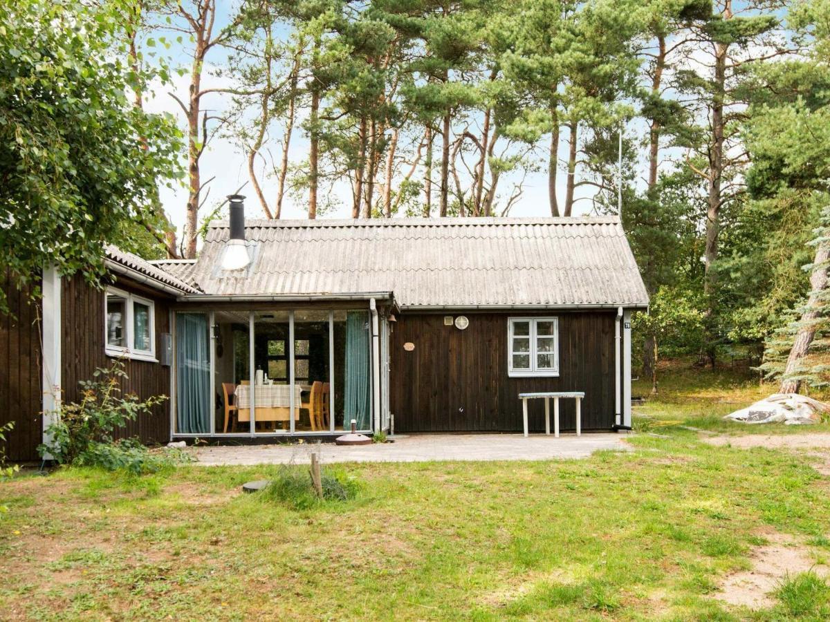 7 Person Holiday Home In Kolind Bilik gambar